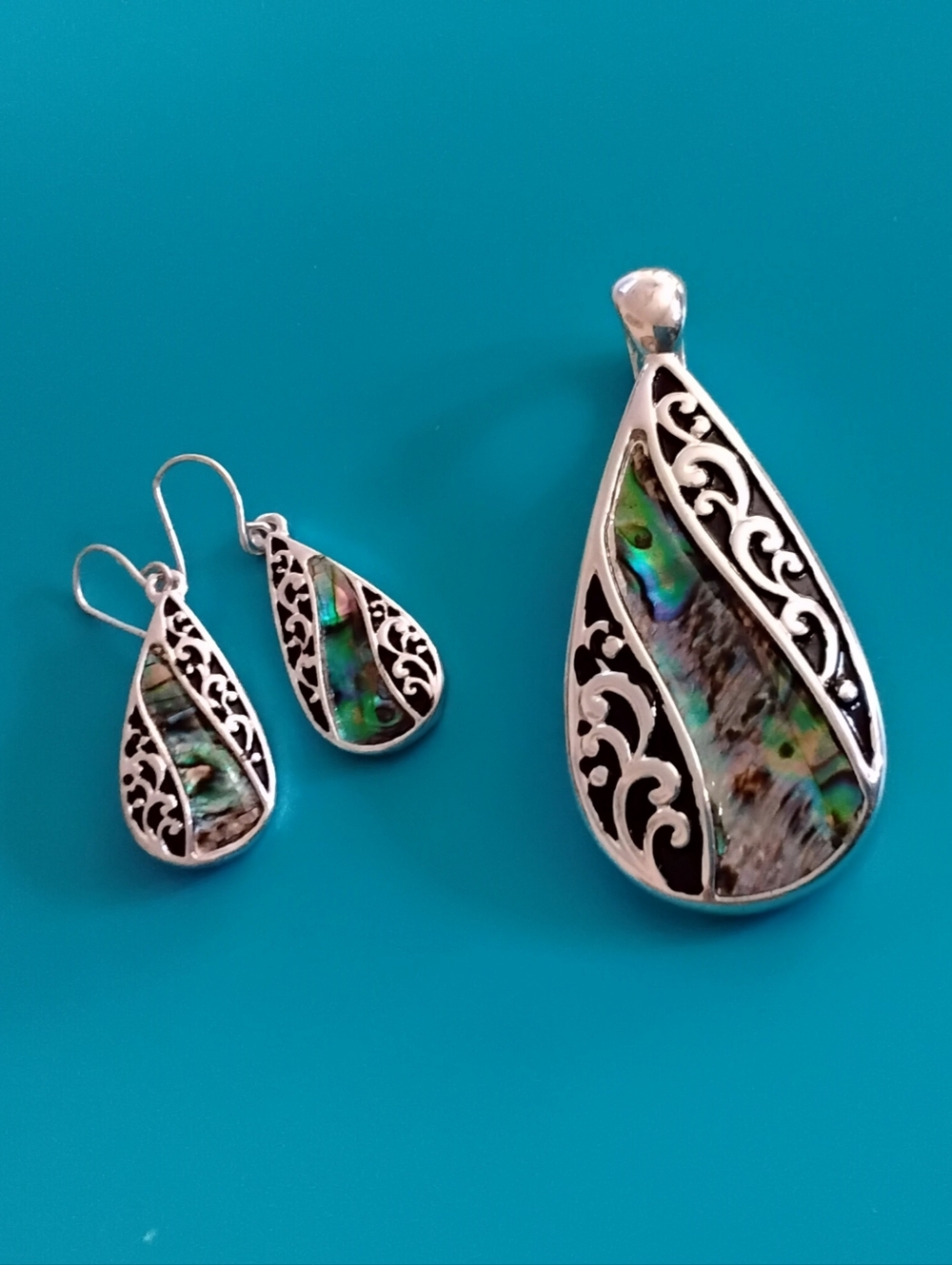 Teardrop Shaped Abalone Shell Pendant and Earrings Set